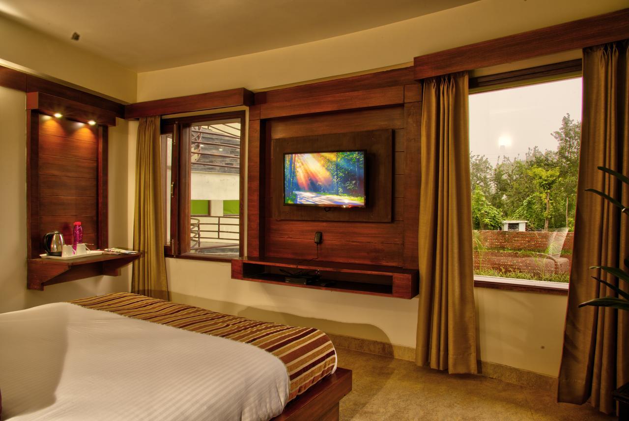 The Palm Resort-Luxuria Nainital Dış mekan fotoğraf